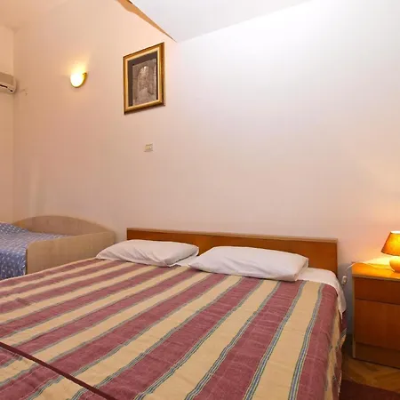 Apartment Ferienwohnung Fuer 3 Personen Ca 30 Qm In Pula, Istrien Istrische Riviera Pula