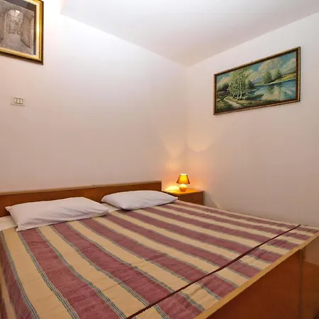 Apartment Ferienwohnung Fuer 3 Personen Ca 30 Qm In Pula, Istrien Istrische Riviera Pula