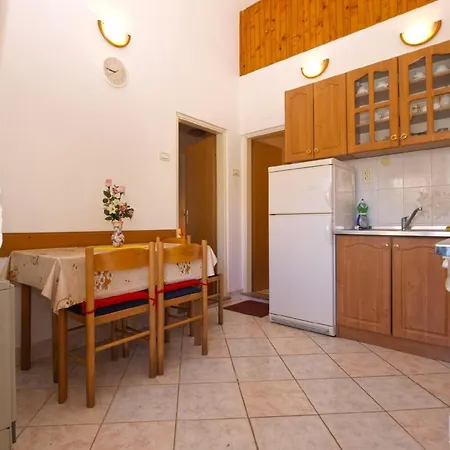 Ferienwohnung Fuer 3 Personen Ca 30 Qm In Pula, Istrien Istrische Riviera * Pula