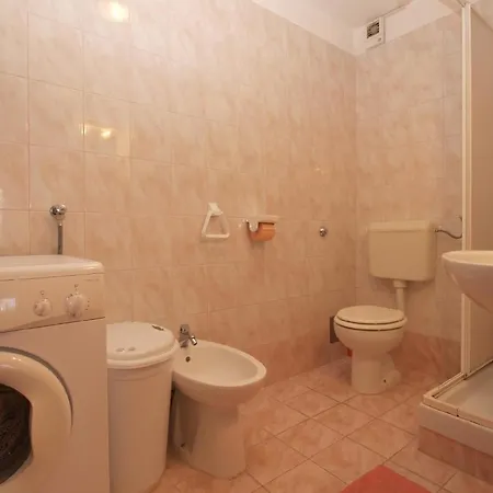 Ferienwohnung Fuer 3 Personen Ca 30 Qm In Pula, Istrien Istrische Riviera *
