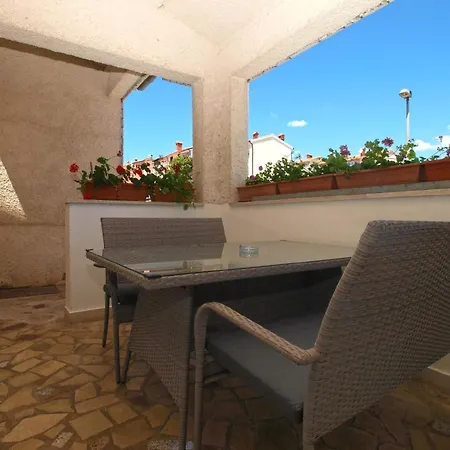 Ferienwohnung Fuer 3 Personen Ca 30 Qm In Pula, Istrien Istrische Riviera Apartment